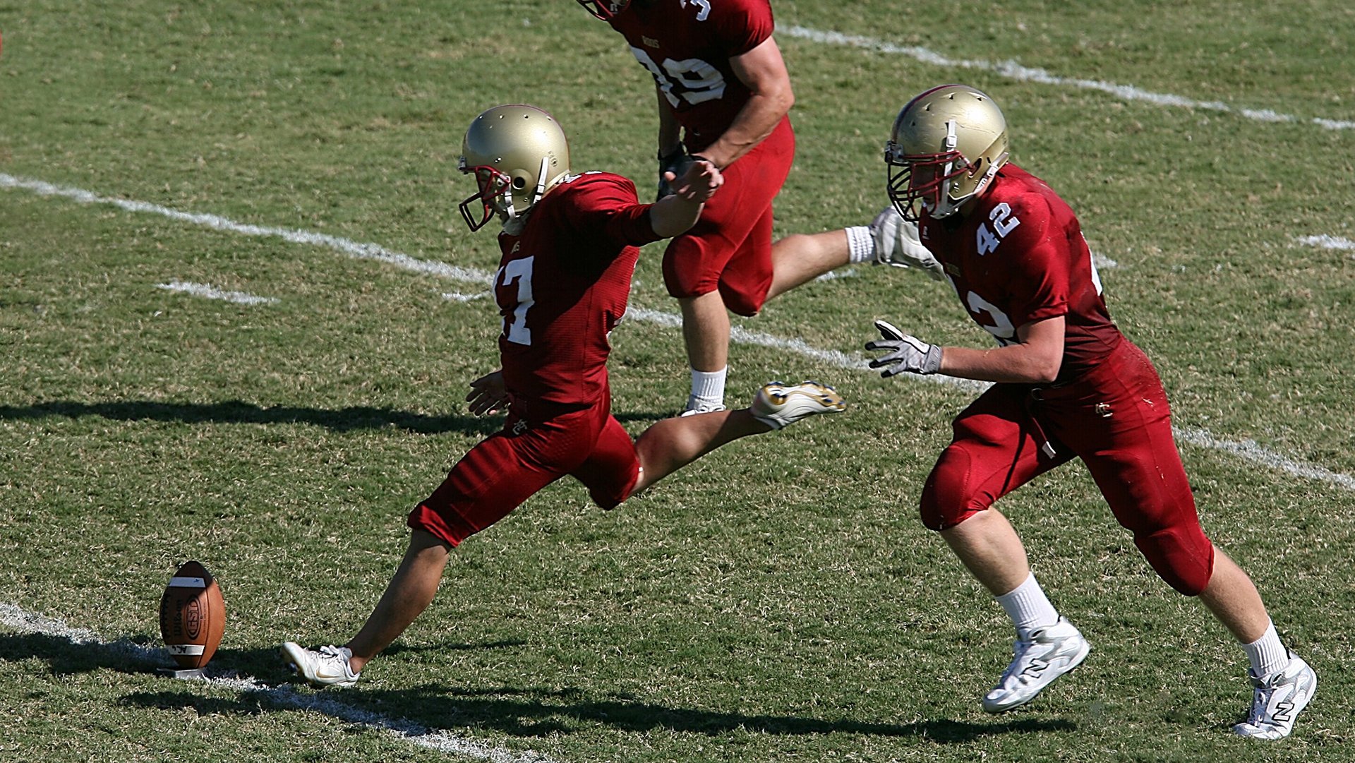 中超“沪津对决”天津津门虎主场2比1击败上海申花，绝杀进球成焦点